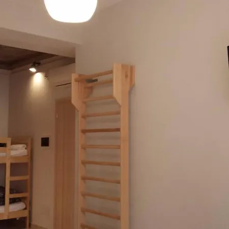 Roma Art Rooms